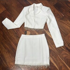 Main Strip White Blazer and Skirt Set